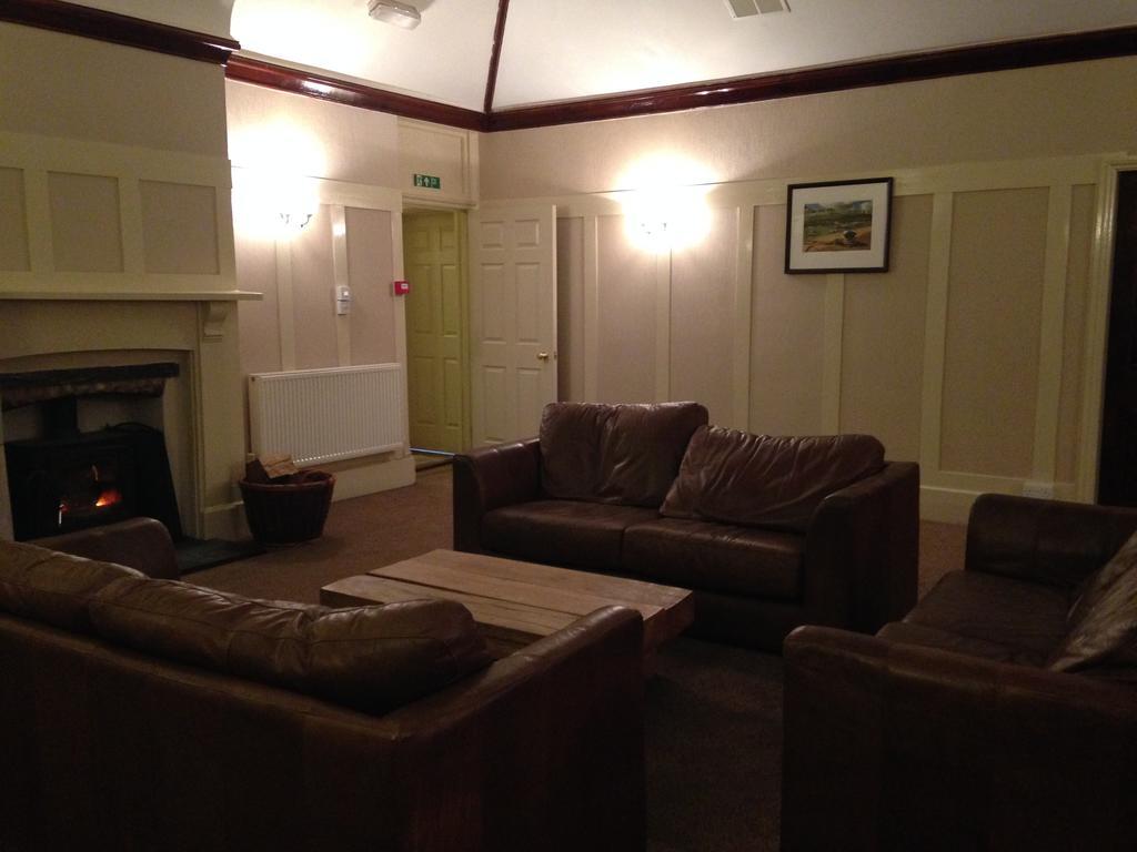 Broadway Country House 4*